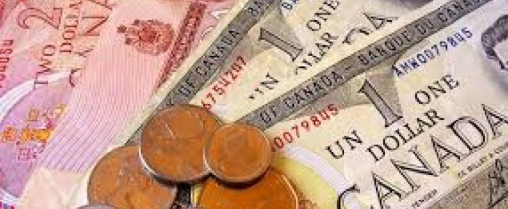 انخفاض كبير يلحق سعر الدولار الكندي بعد قطع العلاقات مع السعودية