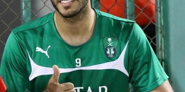 وكيل أعمال عمر السومة يكشف حقيقة رحيله عن الأهلي